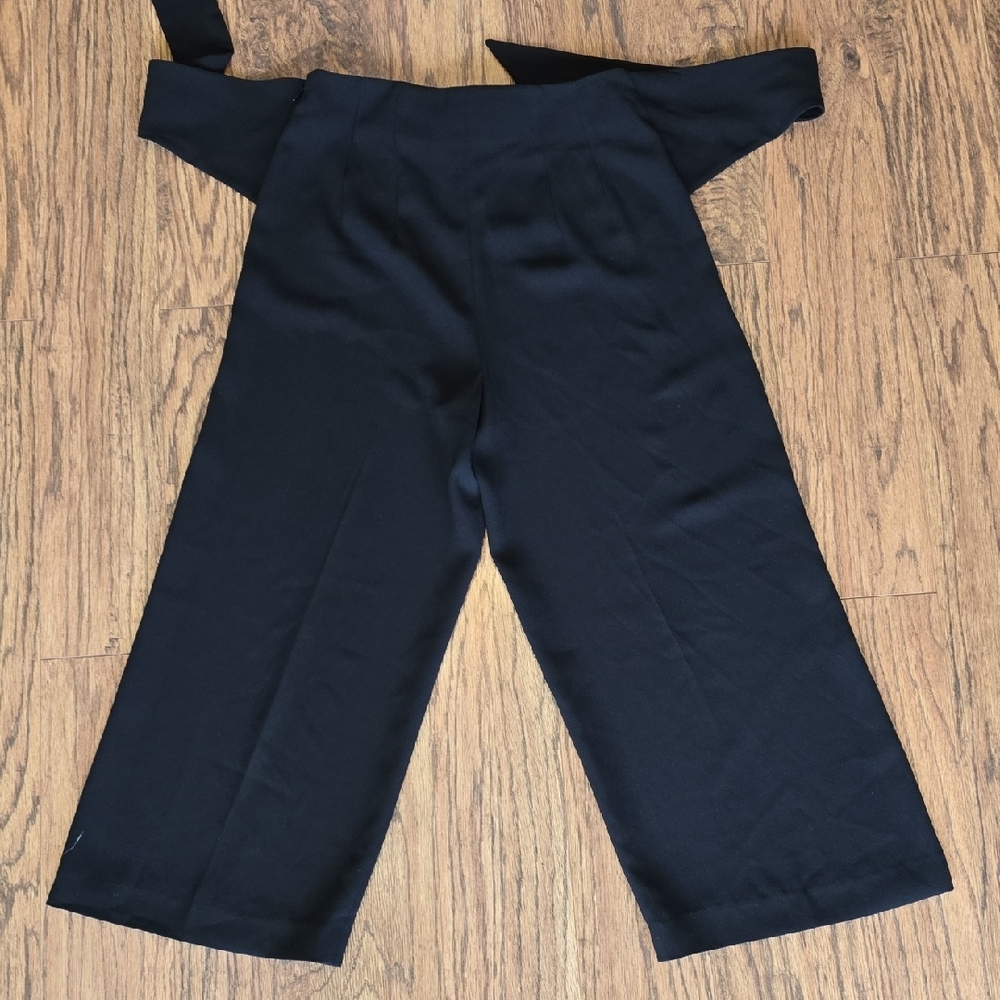 Express Black Cropped Culottes  - Women's Size 6 - Picture 4 of 10